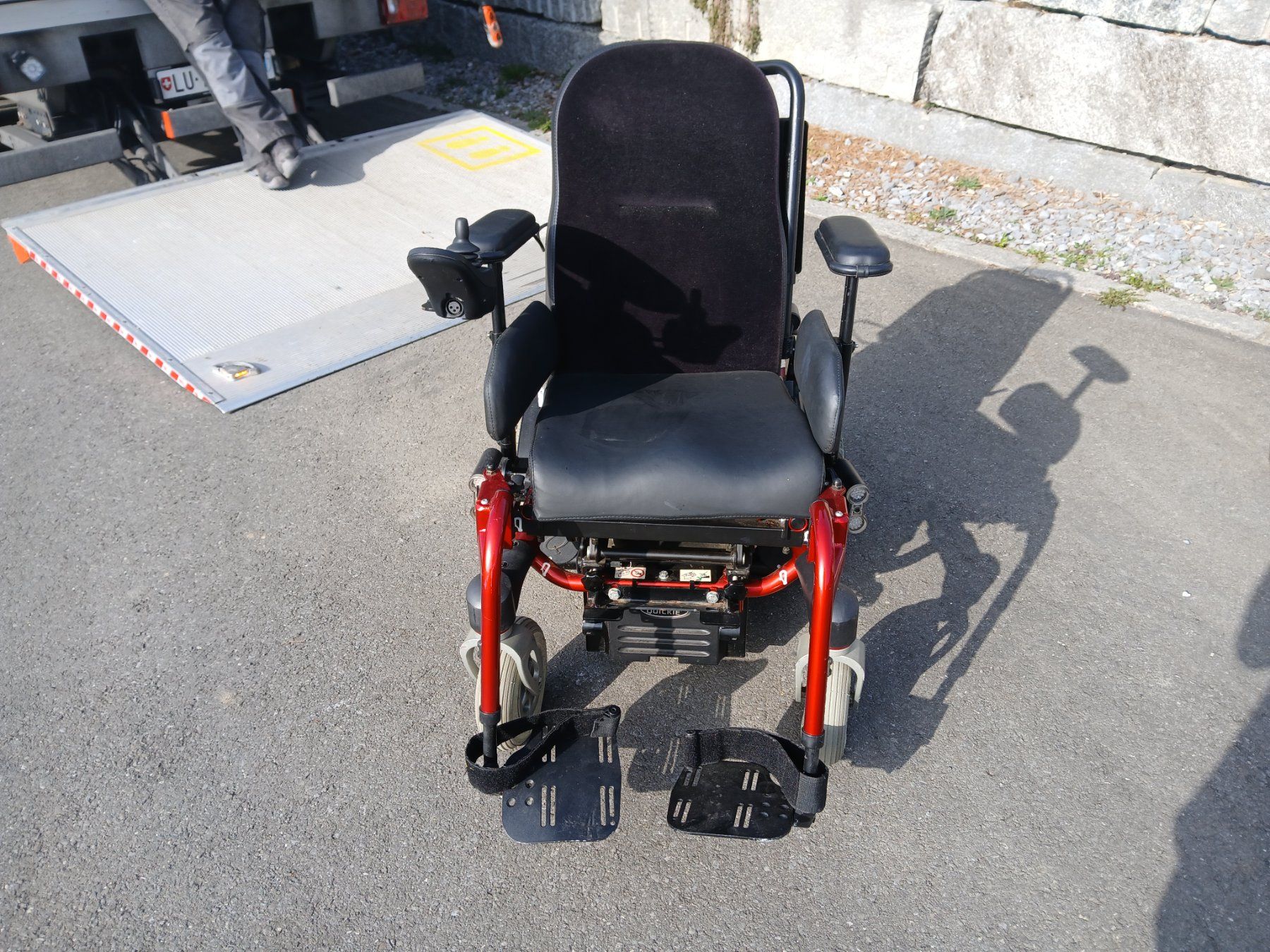 Chaises roulantes: Quickie Rollstuhl in Top Zustand – D'occasion à Ebikon par smart1997 1